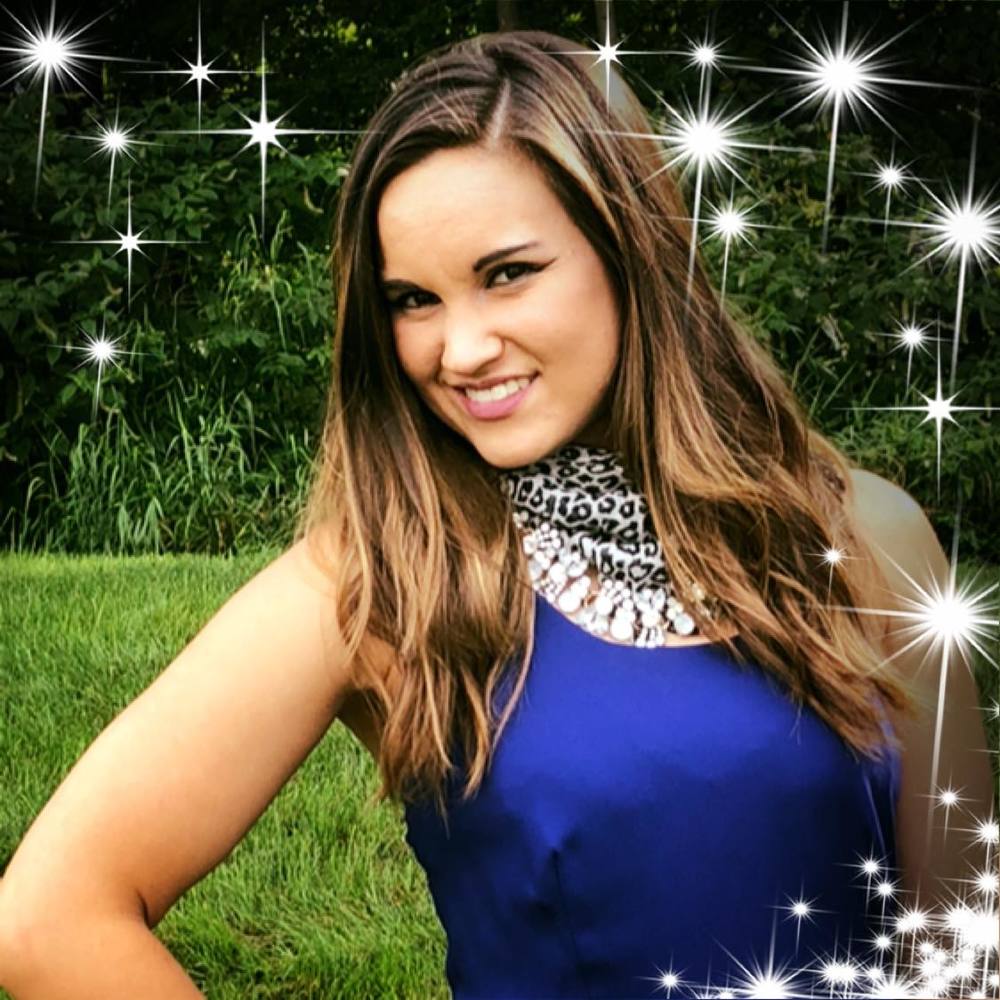 Meet your Posher, Alicia